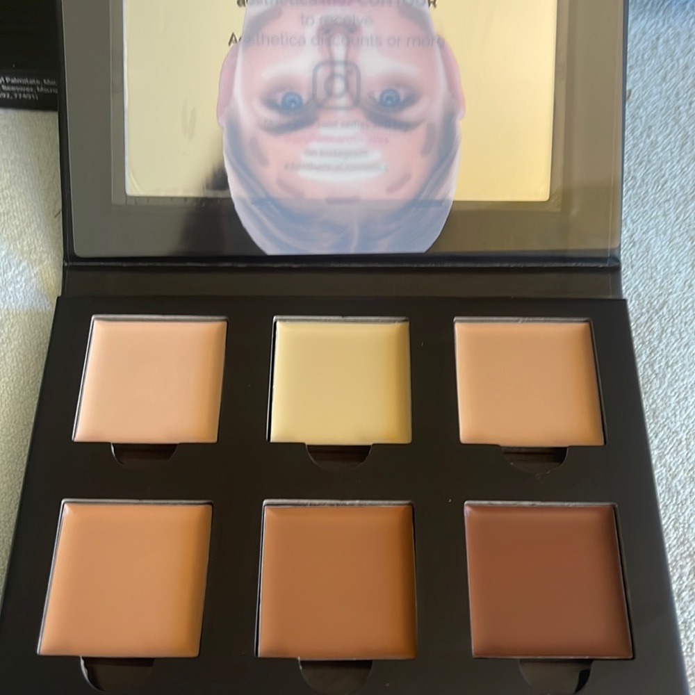 Aesthetica Contour Cream Series